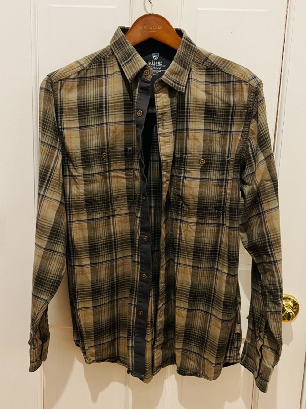 Men's KUHL Plaid Shirt Size Medium